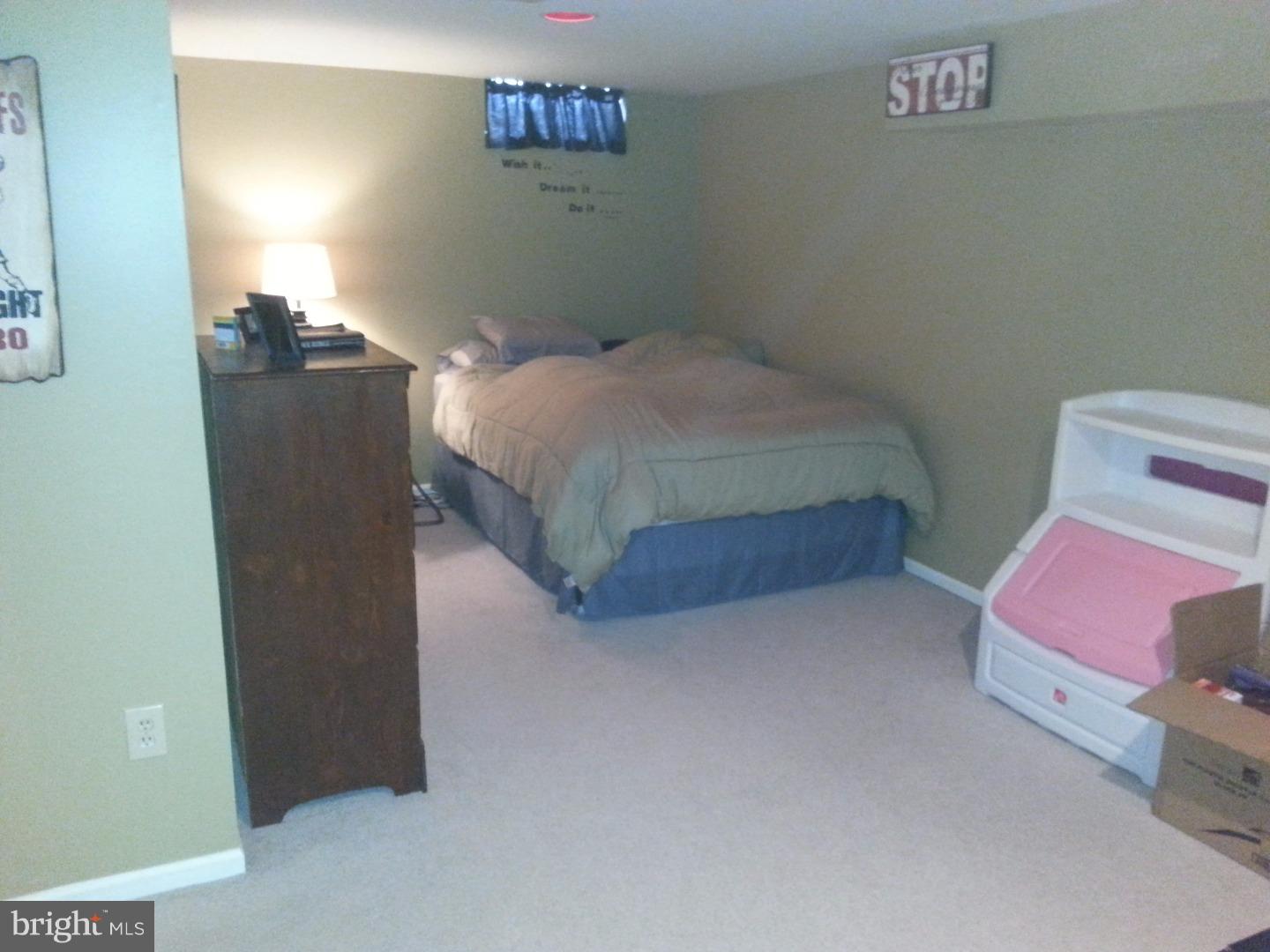 742 Rutland Court Sewell, NJ 08080 - Photo 7 of 11