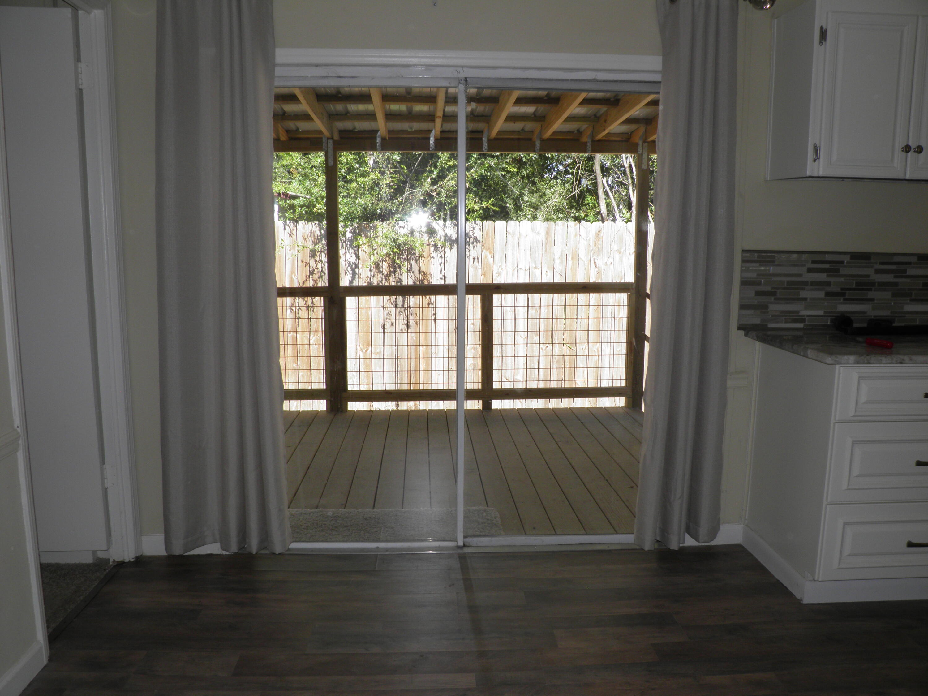 810 Gibson Road Fort Walton Beach, FL 32547 - Photo 34 of 35 Deck Access