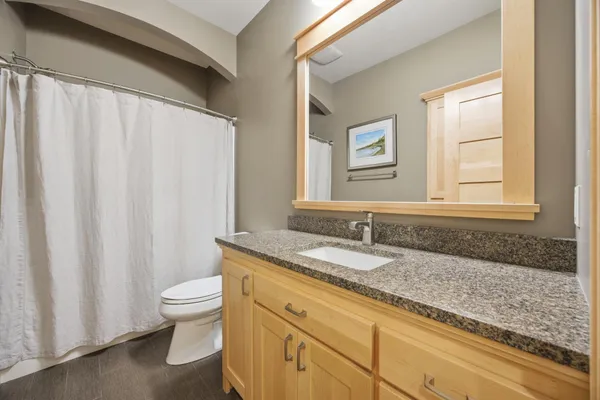 $795,000 | 4245 Coventry Drive South, Fargo, ND 58104