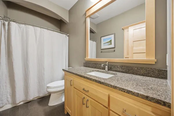 $795,000 | 4245 Coventry Drive South, Fargo, ND 58104