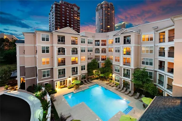 $1,725 | 3443 Kingsboro Road Northeast, Unit 1215, Atlanta, GA 30326