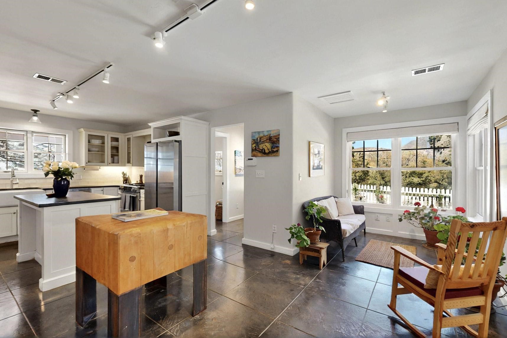 15 Toltec Road Santa Fe, NM 87505 - Photo 12 of 72 Breakfast nook or office/sun room