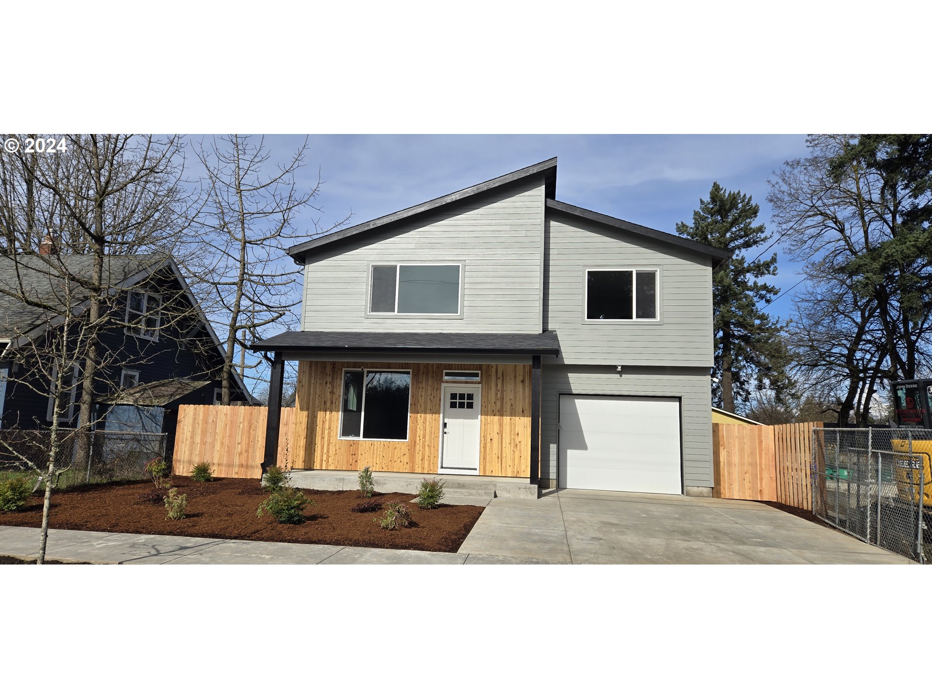 10411 Southeast Knight St  