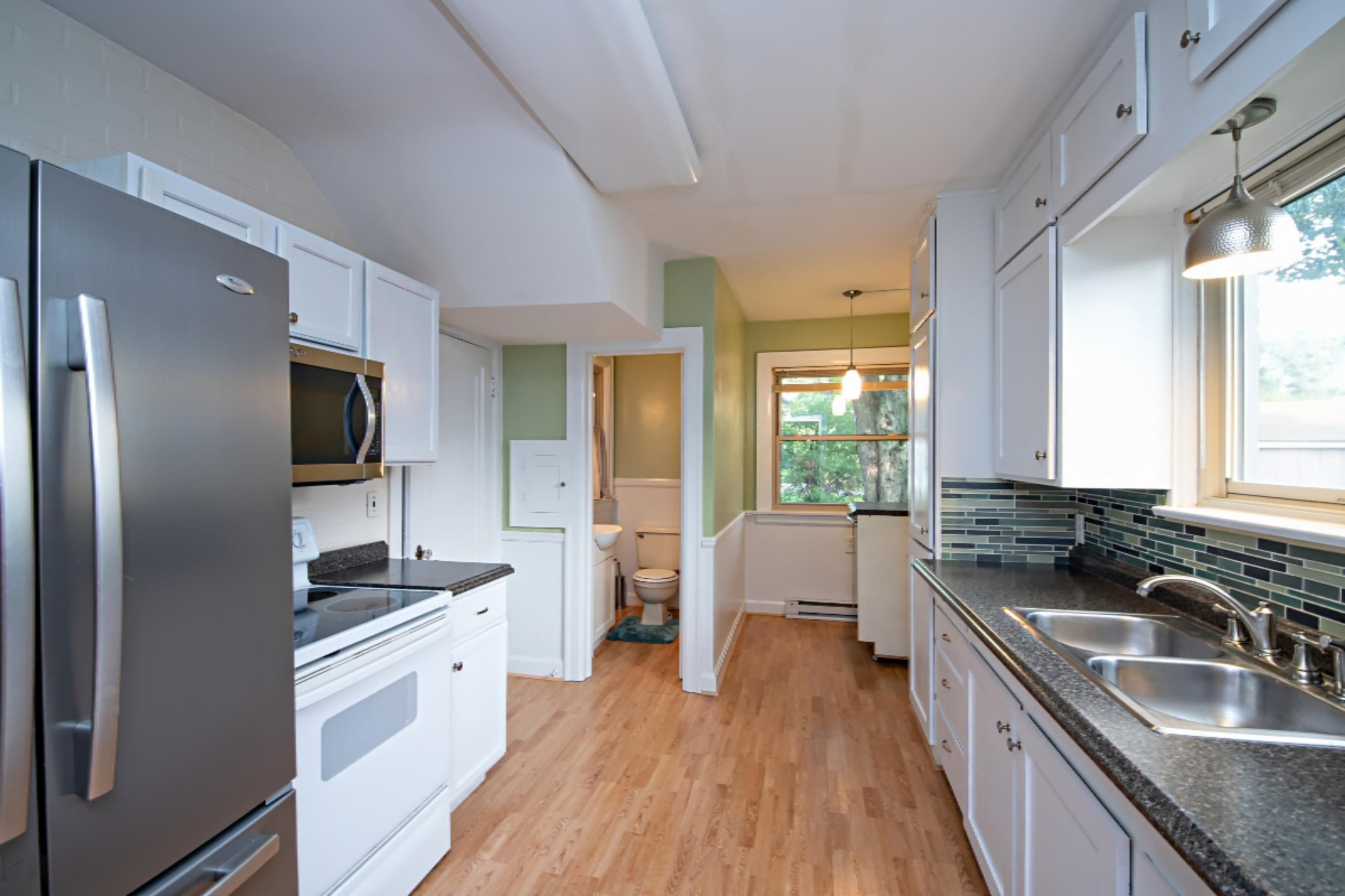 1243 Miami Road Benton Harbor, MI 49022 - Photo 11 of 24 DSC07802_pe