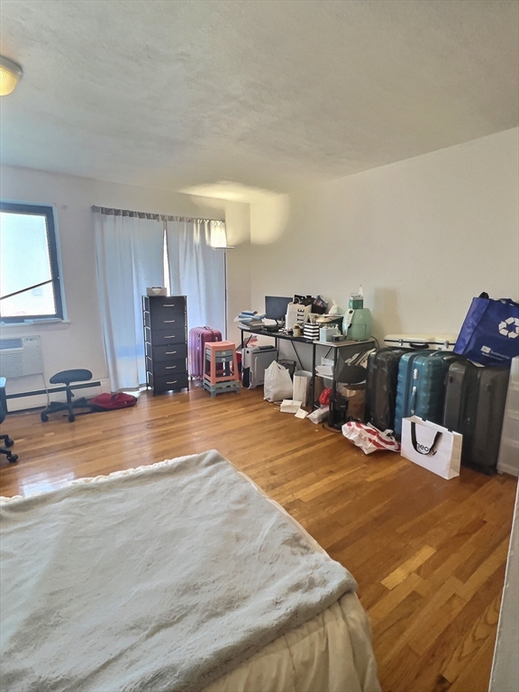 1027 Commonwealth Avenue, Unit 24 Boston, MA 02215 - Photo 2 of 6