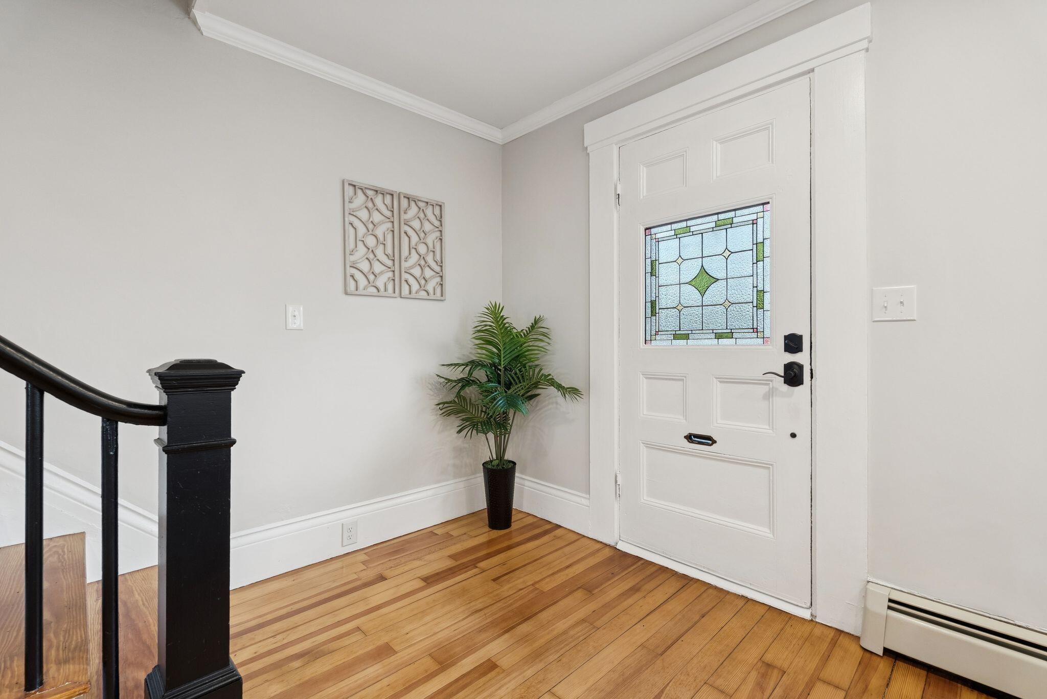 24 Hill Street Saco, ME 04072 - Photo 3 of 36 Entry