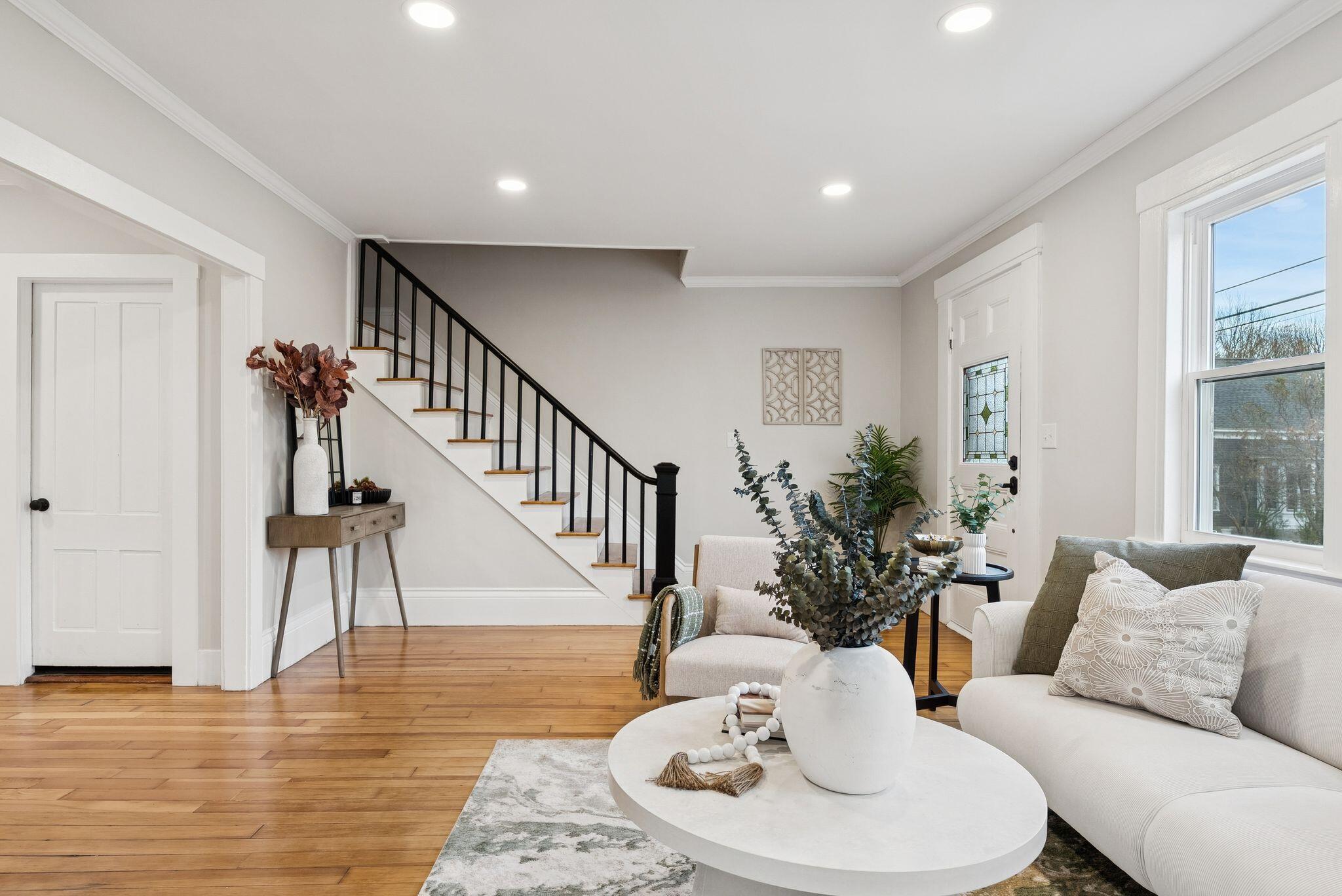 24 Hill Street Saco, ME 04072 - Photo 4 of 36 Living Room