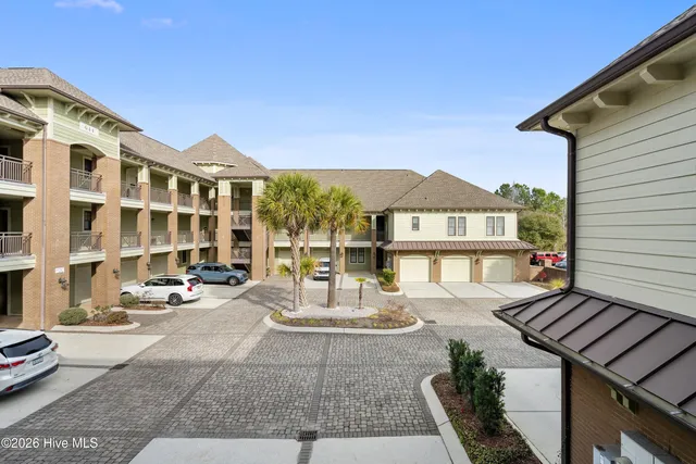 $585,000 | 644 Village Park Drive, Unit 202, Wilmington, NC 28405