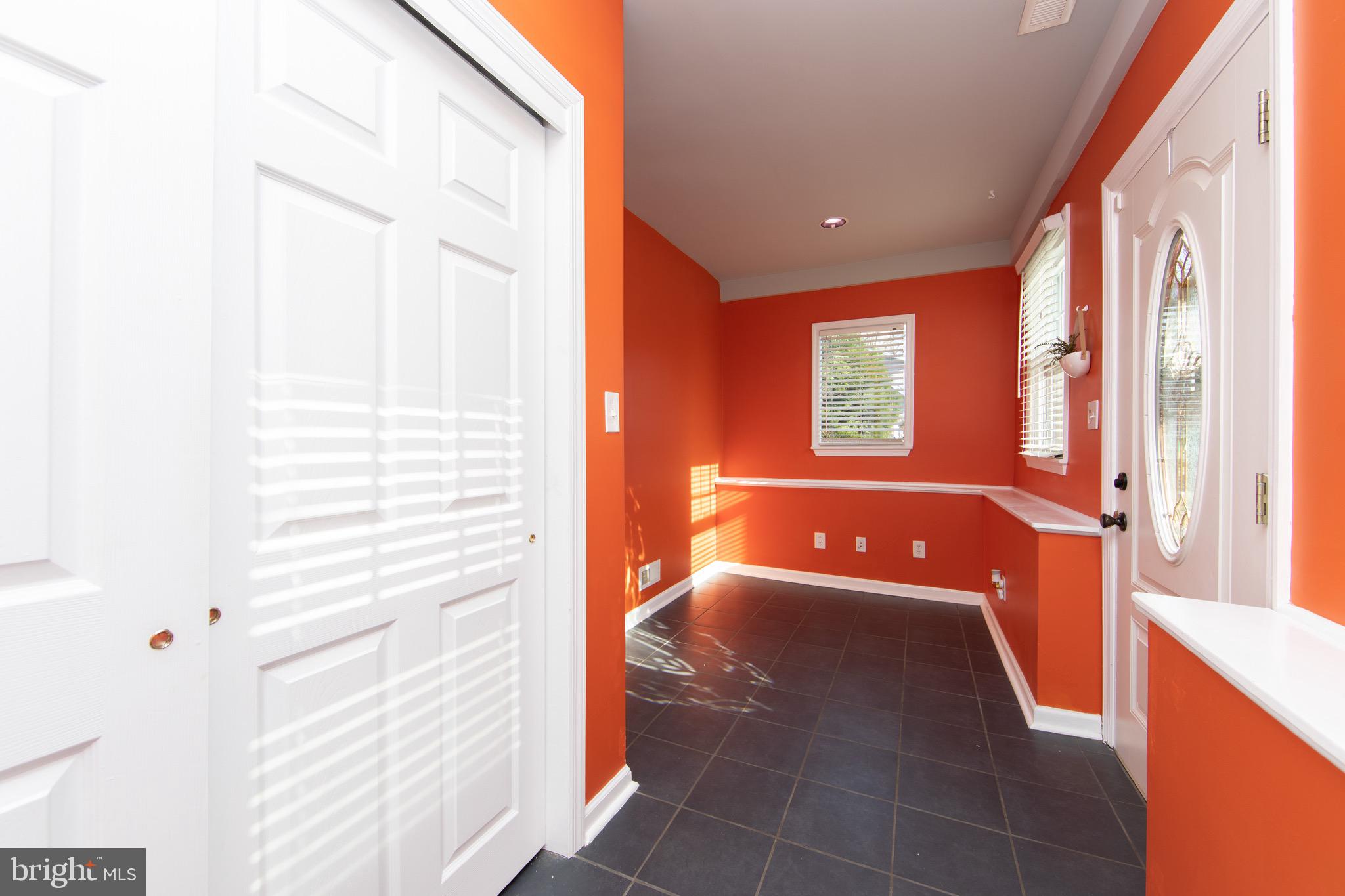 172 East Evesham Road Cherry Hill, NJ 08003 - Photo 3 of 41 Foyer