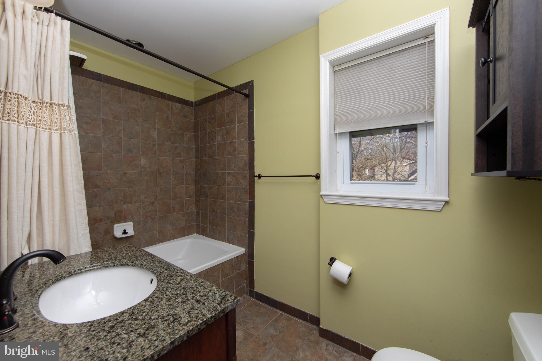 172 East Evesham Road Cherry Hill, NJ 08003 - Photo 23 of 41 Bathroom