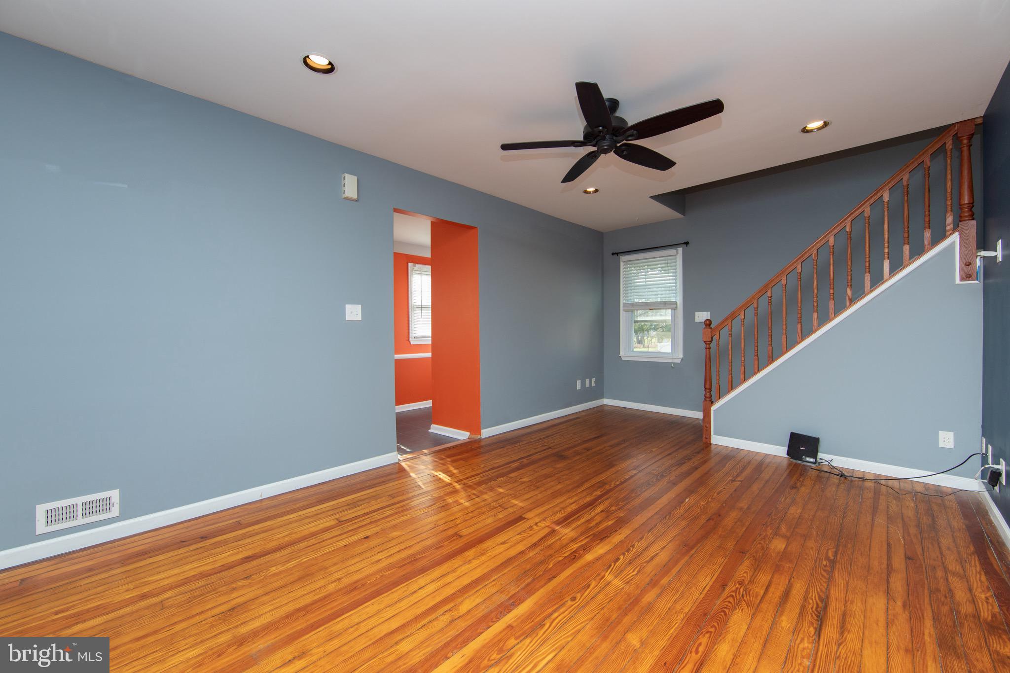 172 East Evesham Road Cherry Hill, NJ 08003 - Photo 6 of 41 Living Room