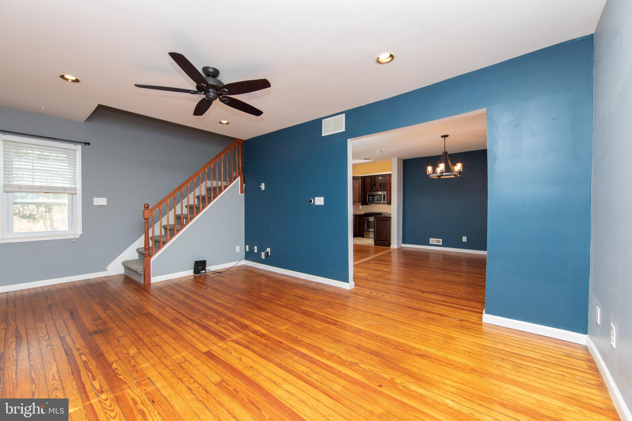 172 East Evesham Road Cherry Hill, NJ 08003 - Photo 7 of 41 Living Room