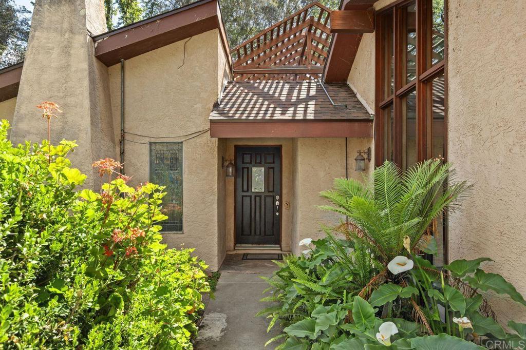 29560 Lilac Road Valley Center, CA 92082 - Photo 7 of 43 a front view of a house