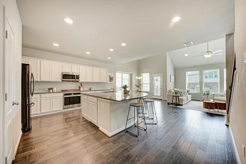 $438,000 | 284 Everglade Drive, Buda, TX 78610
