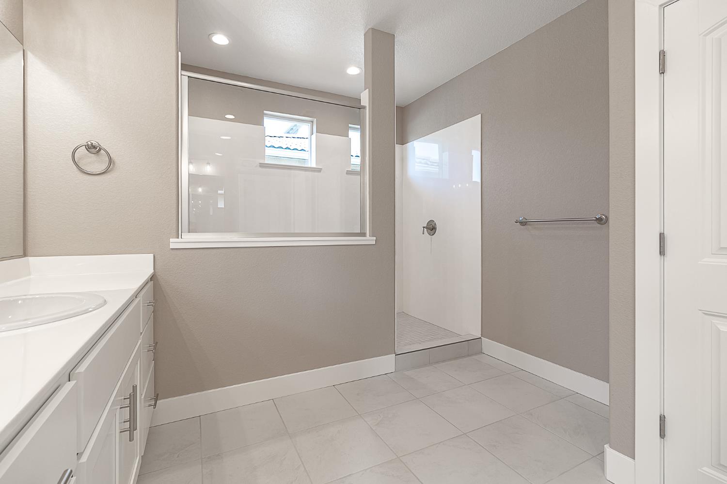 1310 Veteran Street Manteca, CA 95337 - Photo 23 of 33