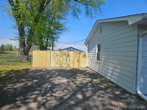 $254,900 | 2073 East Gardner Lane, Madison, IN 47250