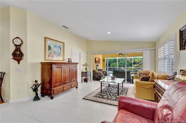 $499,900 | 8522 Southeast Retreat Drive, Hobe Sound, FL 33455