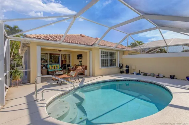 $499,900 | 8522 Southeast Retreat Drive, Hobe Sound, FL 33455