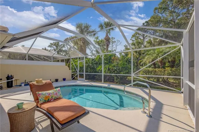 $499,900 | 8522 Southeast Retreat Drive, Hobe Sound, FL 33455