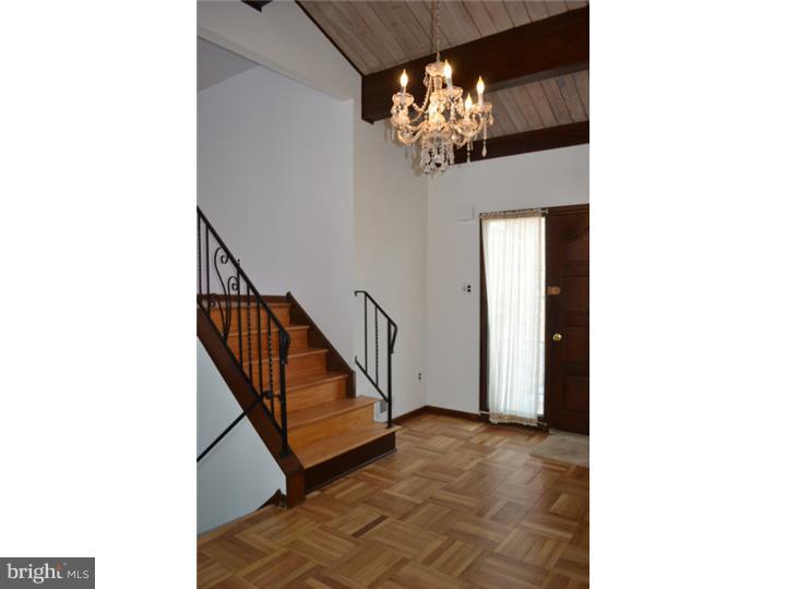 761 Grant Road Mount Laurel, NJ 08054 - Photo 3 of 19 Foyer