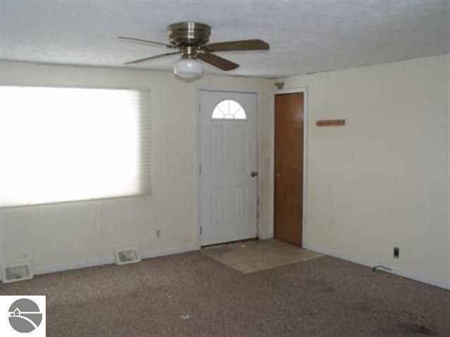 1265 North Haze Road Beulah, MI 49617 - Photo 4 of 27 1743371-3.JPG