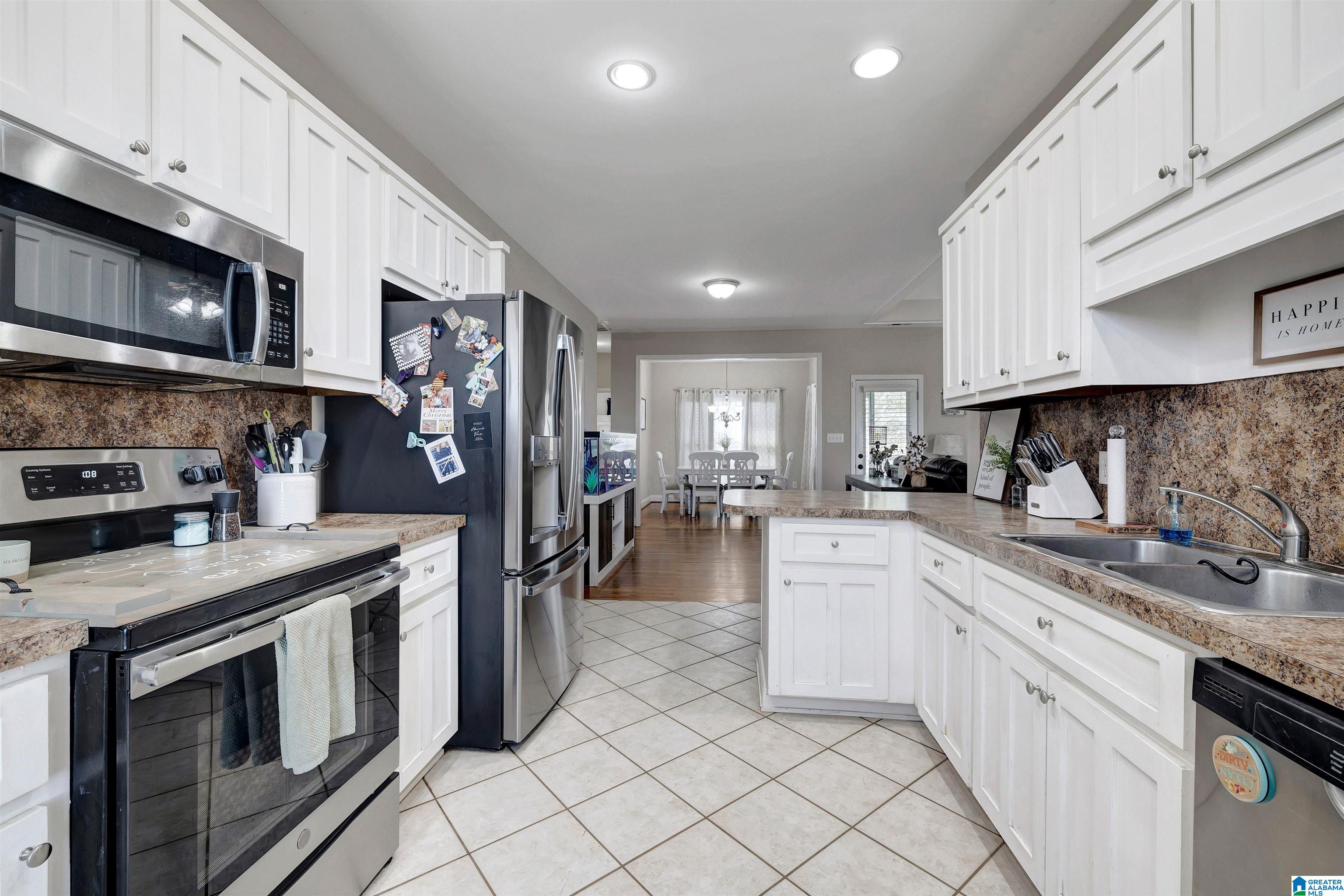 610 Ridgefield Cove Odenville, AL 35120 - Photo 31 of 39