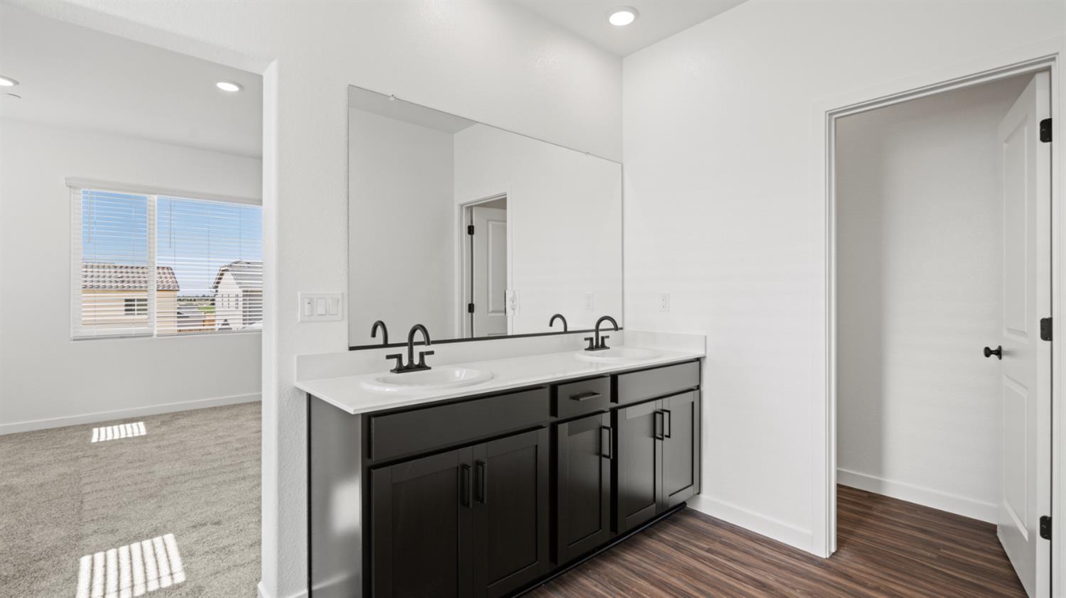 1034 Slalom Way Lincoln, CA 95648 - Photo 11 of 15 a bathroom with a sink and a mirror