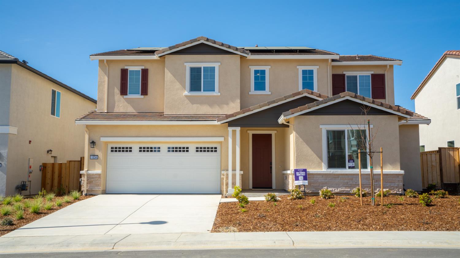 1034 Slalom Way Lincoln, CA 95648 - Photo 2 of 15 a front view of a house with yard