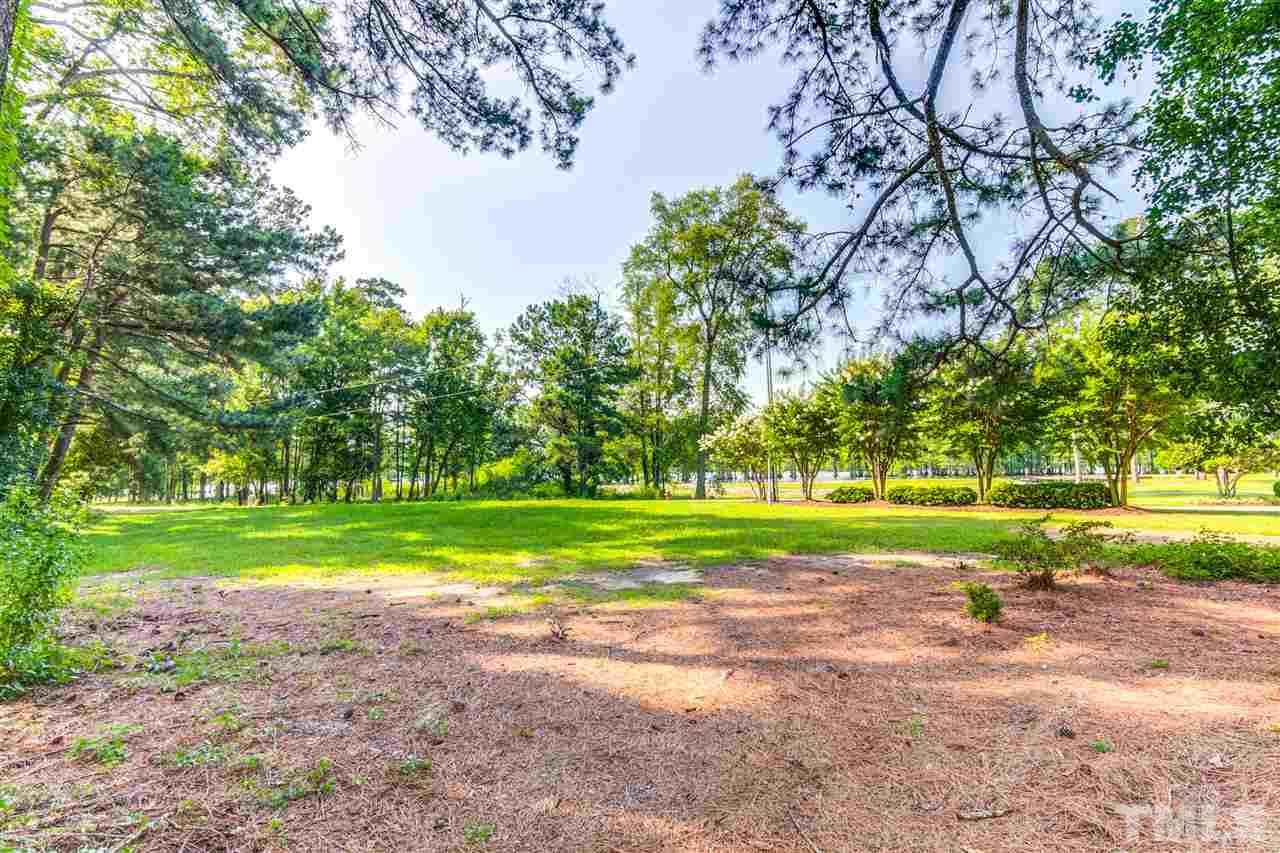 1152 Country Club Road Smithfield, NC 27577 - Photo 5 of 25 Gallery Image 5