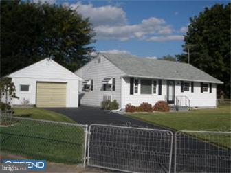 42 Mahoney Road Pennsville, NJ 08070 - Photo 1 of 10 Exterior Front