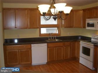 42 Mahoney Road Pennsville, NJ 08070 - Photo 8 of 10 Kitchen