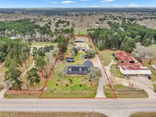 $750,000 | 10677 Farm-To-Market 2432, Conroe, TX 77303