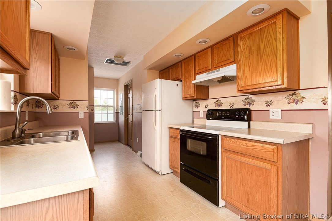 7526 Frank Ott Road Georgetown, IN 47122 - Photo 8 of 21