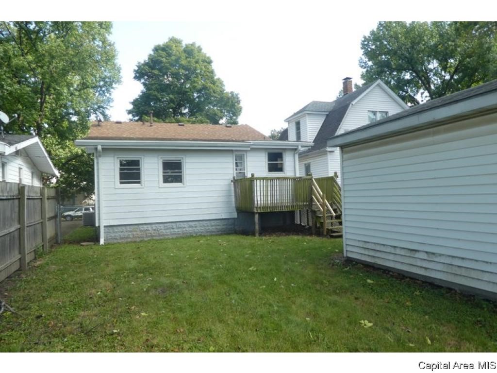 2209 South 10th Street Springfield, IL 62703 - Photo 14 of 17