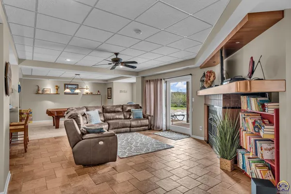 $599,900 | 4235 Southwest Aylesbury Road, Topeka, KS 66610