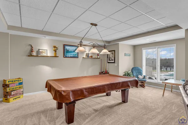 $599,900 | 4235 Southwest Aylesbury Road, Topeka, KS 66610