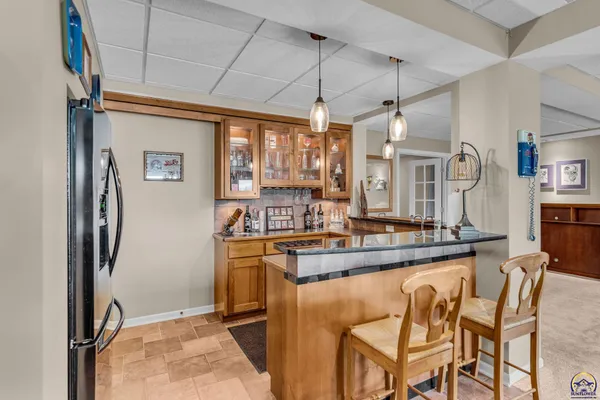 $599,900 | 4235 Southwest Aylesbury Road, Topeka, KS 66610