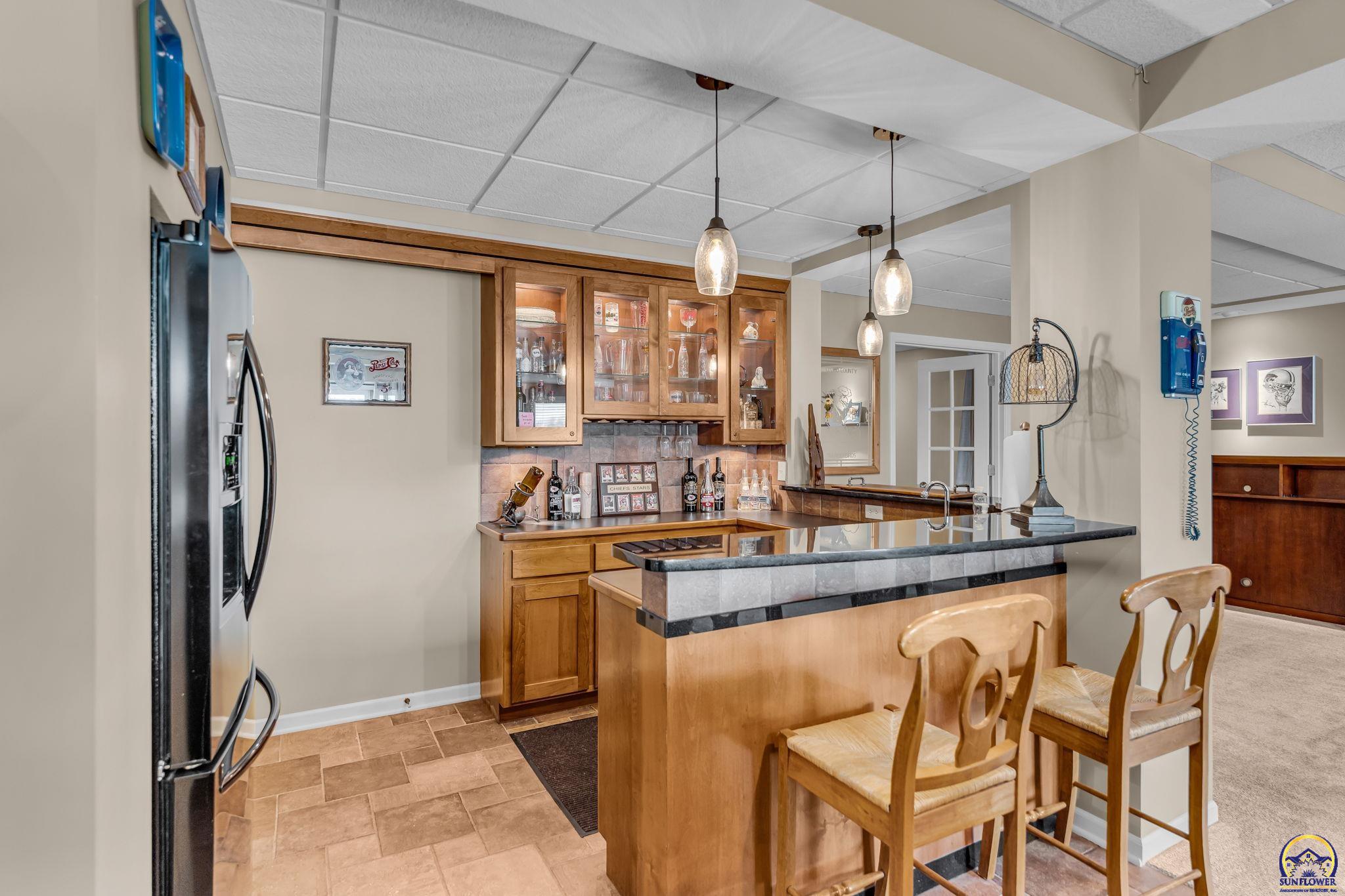 4235 Southwest Aylesbury Road Topeka, KS 66610 - Photo 23 of 35