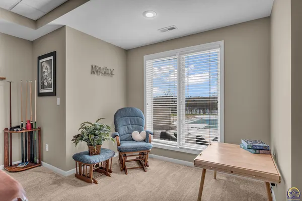 $599,900 | 4235 Southwest Aylesbury Road, Topeka, KS 66610