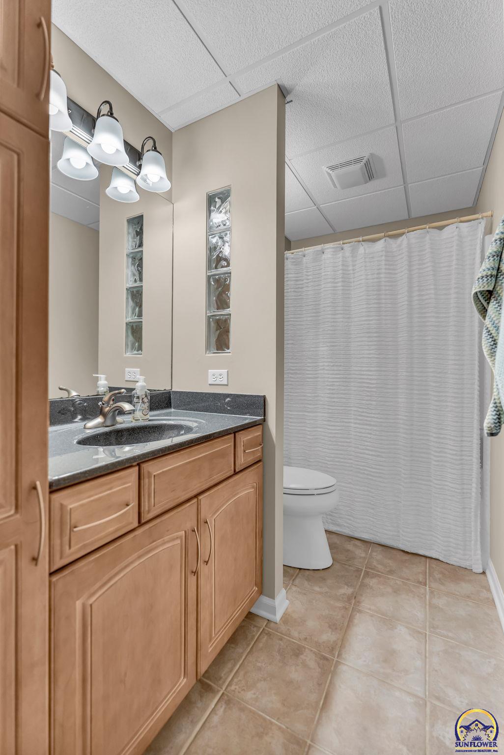 4235 Southwest Aylesbury Road Topeka, KS 66610 - Photo 28 of 35