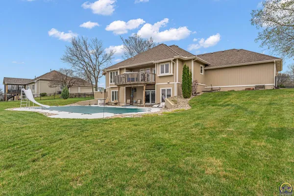 $599,900 | 4235 Southwest Aylesbury Road, Topeka, KS 66610