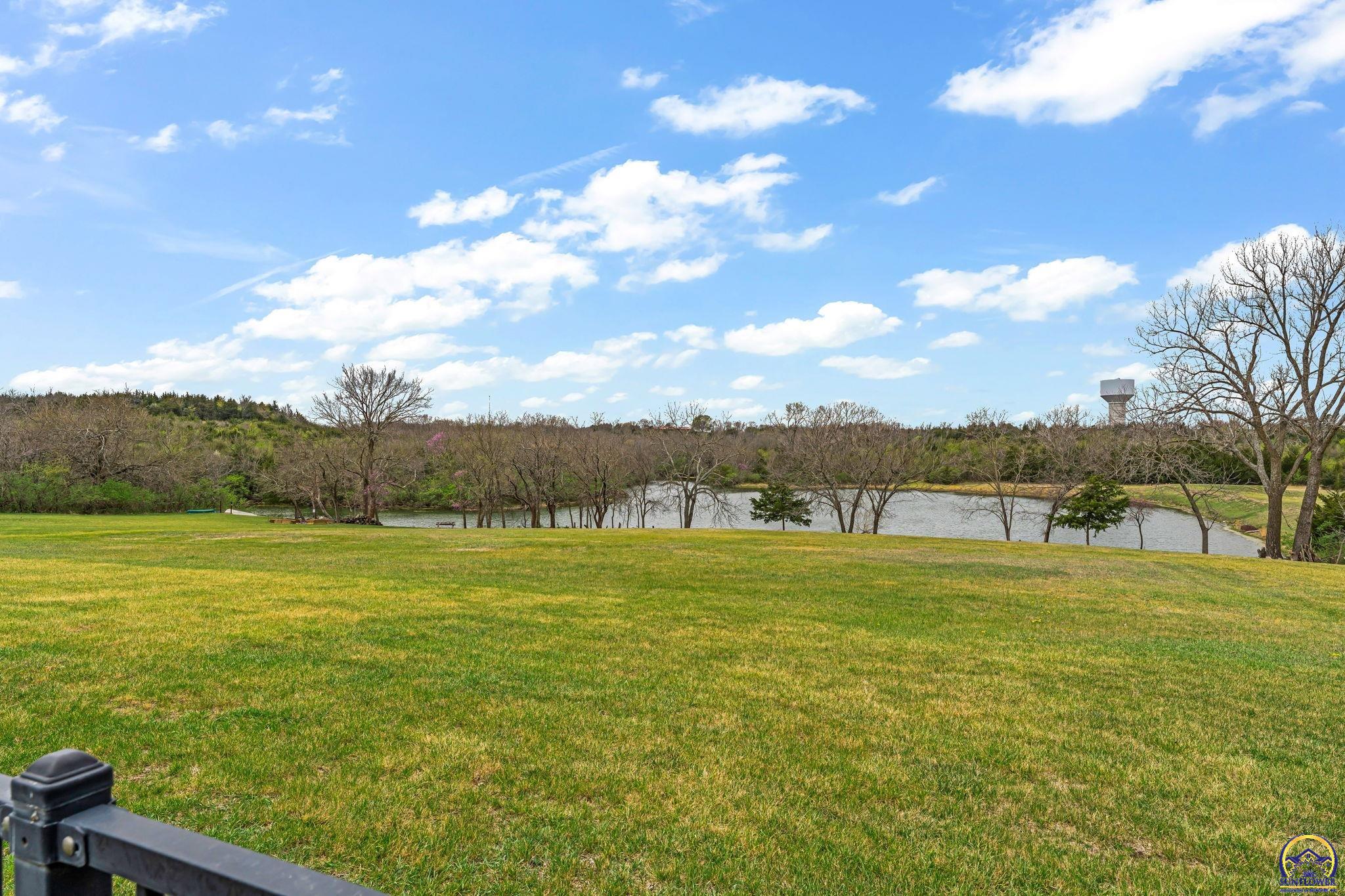 4235 Southwest Aylesbury Road Topeka, KS 66610 - Photo 34 of 35