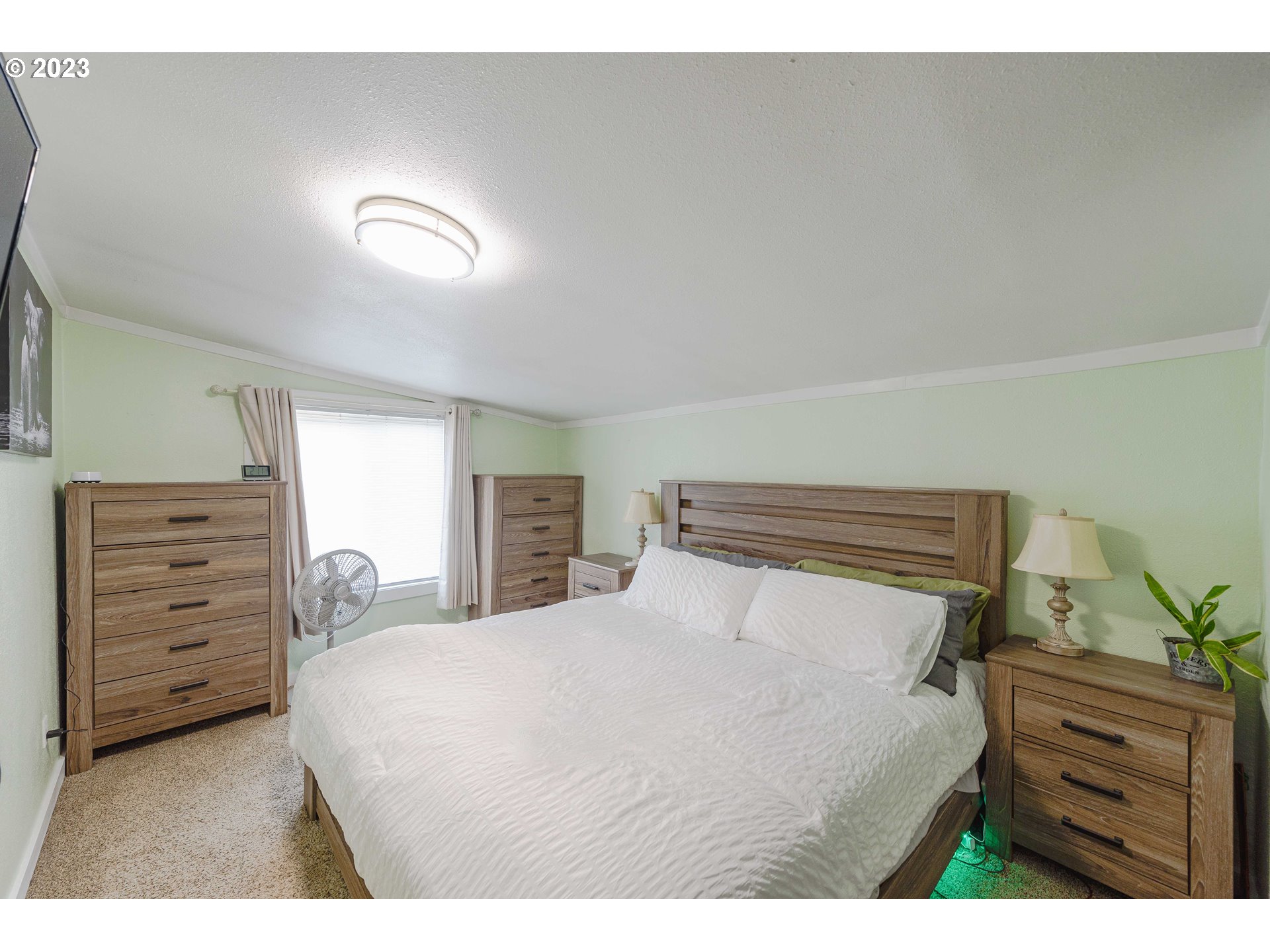 201 Ash Street Myrtle Point, OR 97458 - Photo 11 of 32 Bedroom, Primary