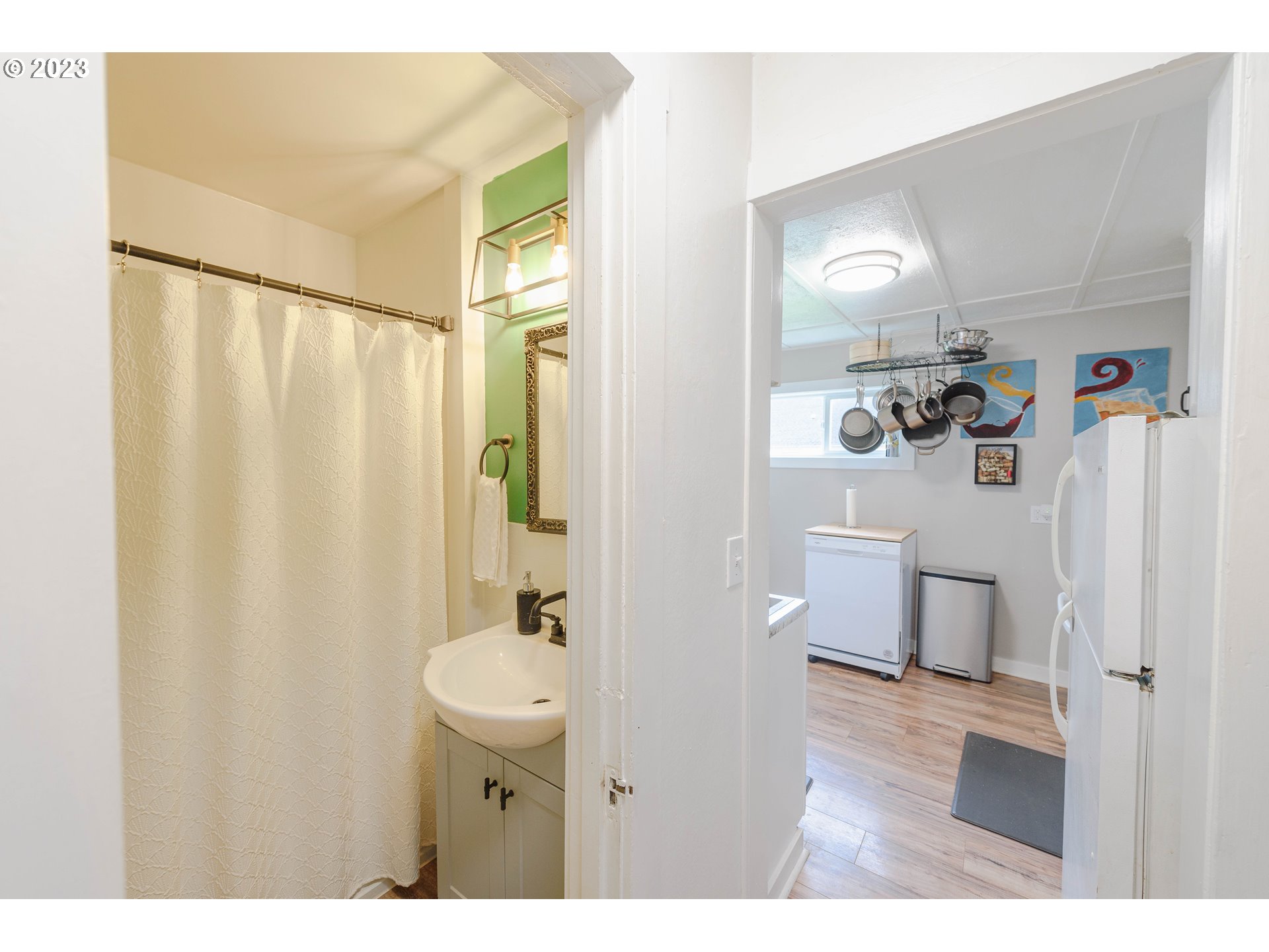 201 Ash Street Myrtle Point, OR 97458 - Photo 19 of 32 Bathroom