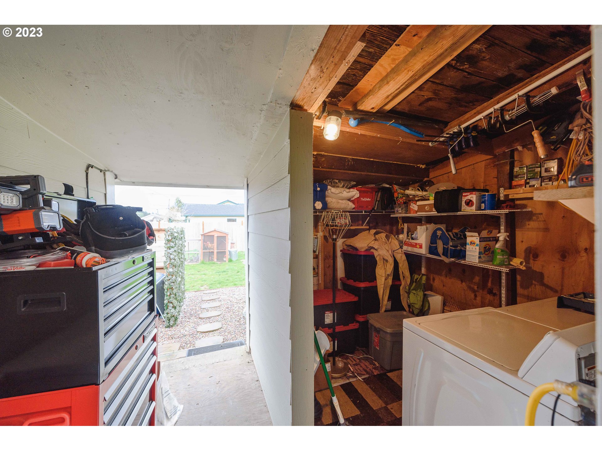 201 Ash Street Myrtle Point, OR 97458 - Photo 24 of 32 Laundry