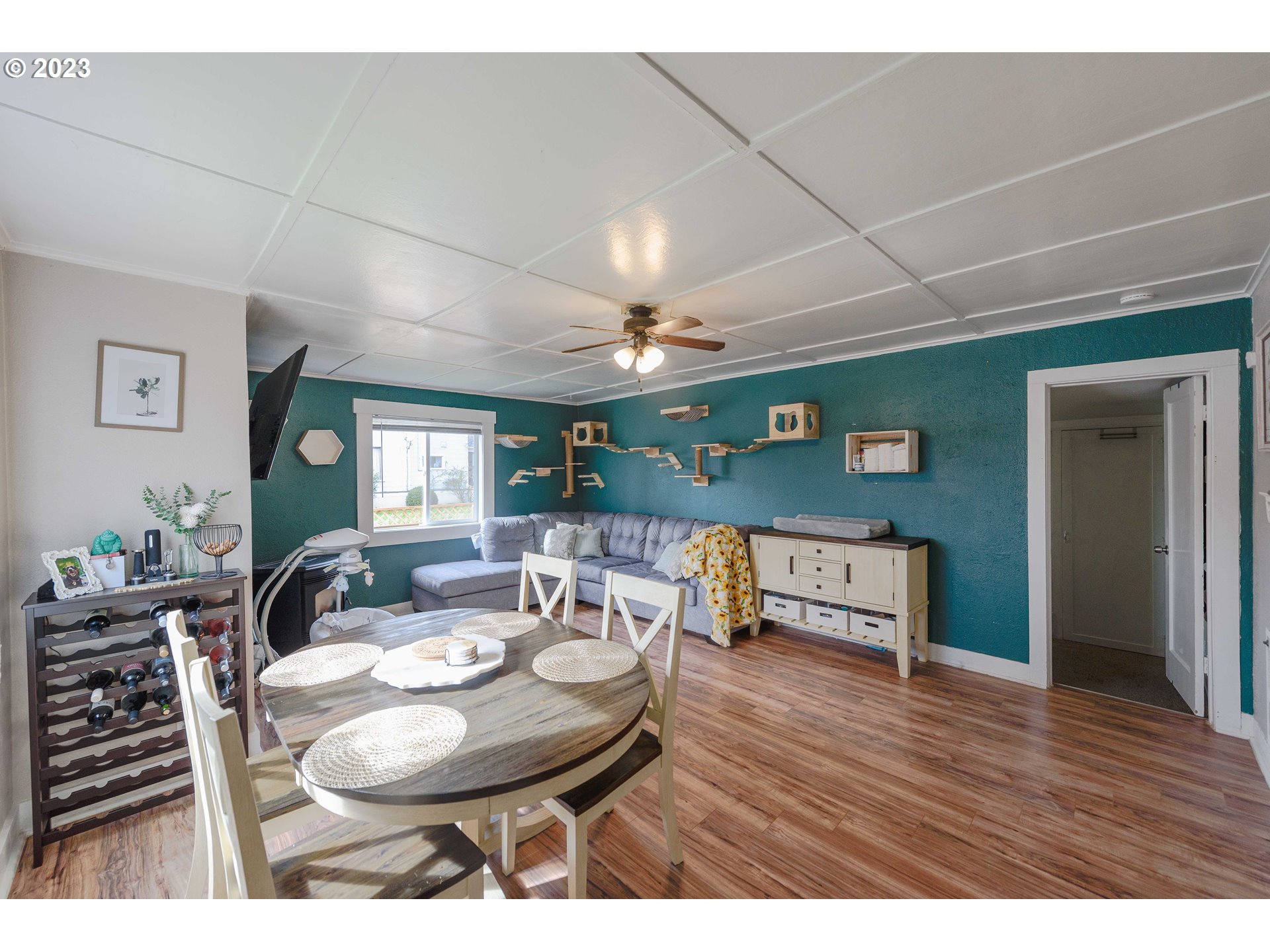 201 Ash Street Myrtle Point, OR 97458 - Photo 4 of 32 Dining Room