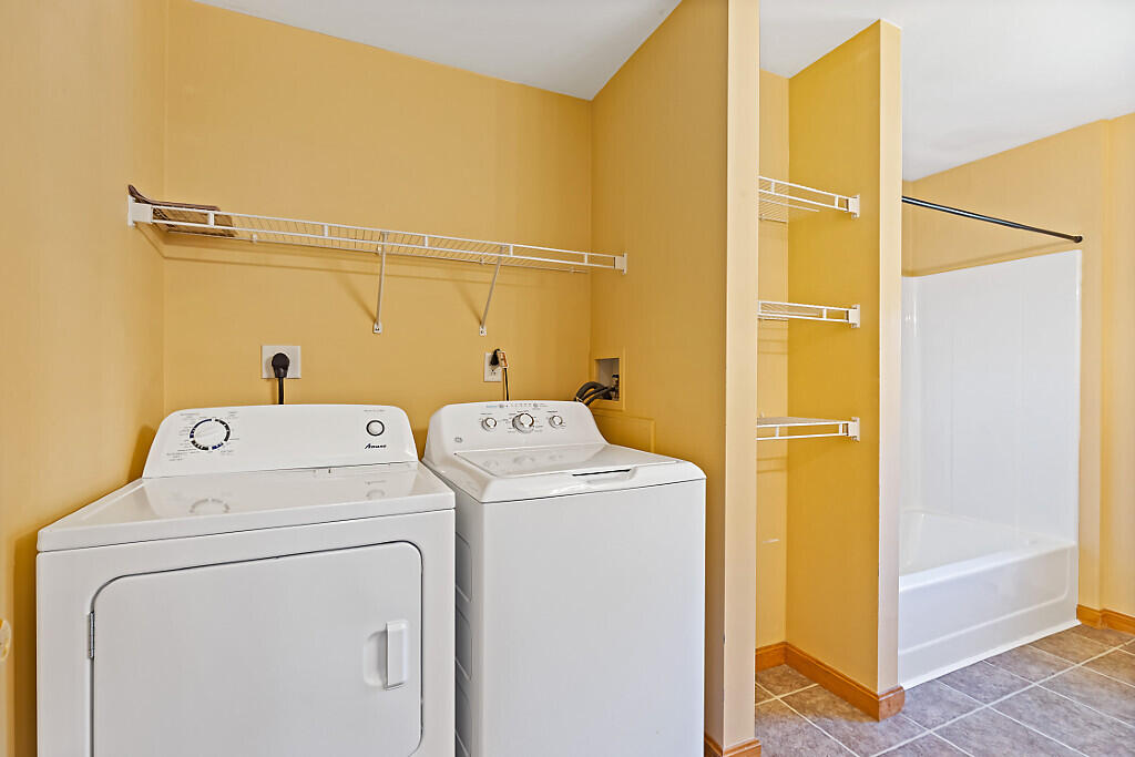 57 Elm Lane Windsor, ME 04363 - Photo 12 of 69 07_BP5A0323_DxO_mls