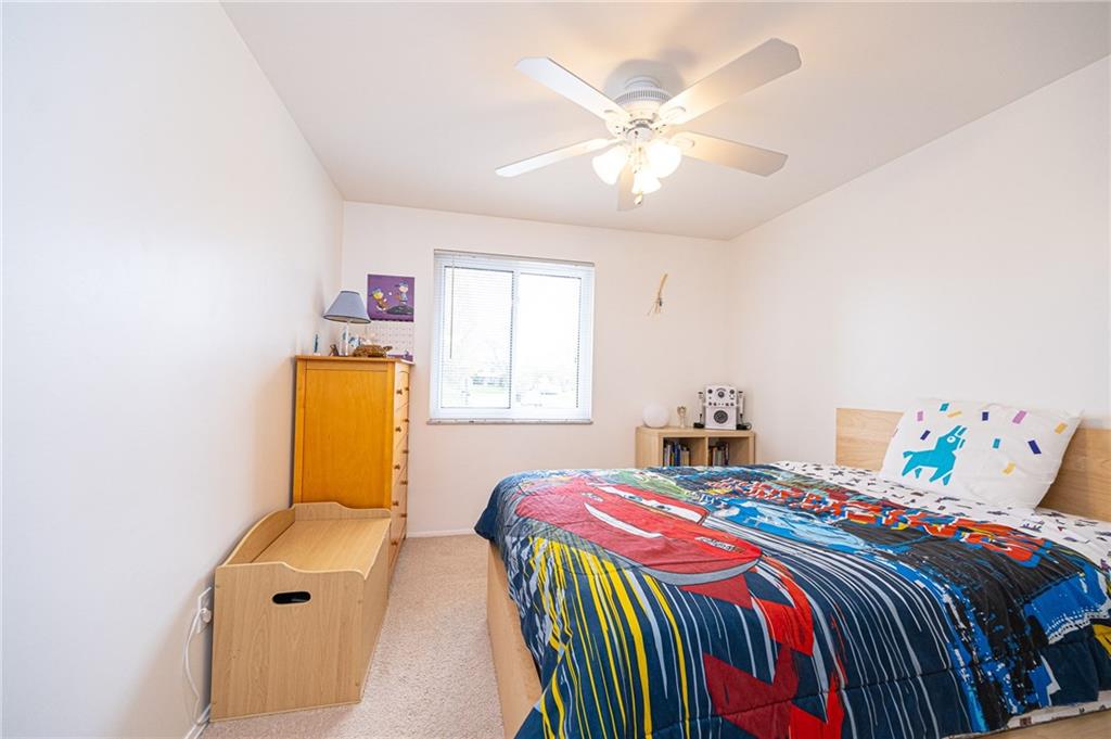 602 Flint Road Allison Park, PA 15101 - Photo 21 of 25 3RD BEDROOM 11X9: Nice size for your 3rd bedroom or room to use for your office space.