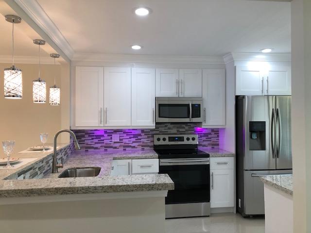 21731 Arriba Real, Unit 27D Boca Raton, FL 33433 - Photo 14 of 42 Kitchen 7