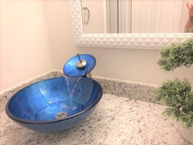 21731 Arriba Real, Unit 27D Boca Raton, FL 33433 - Photo 21 of 42 Master bath sink